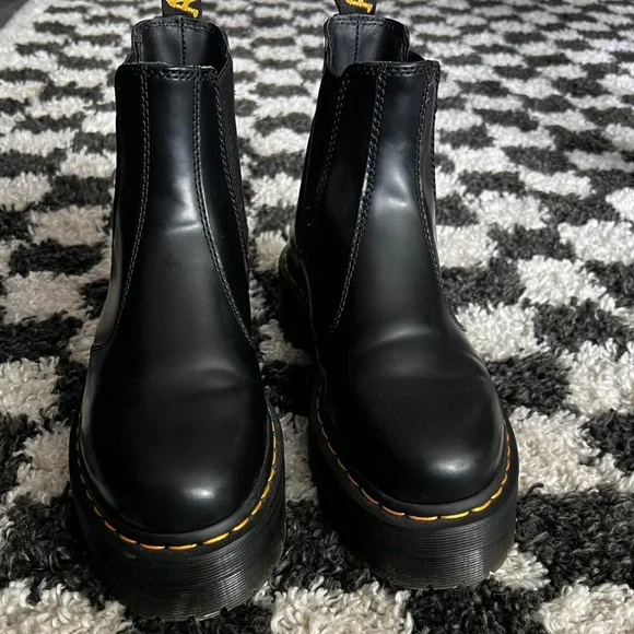Dr. Martens Chelsea Boots - Picture 4 of 4